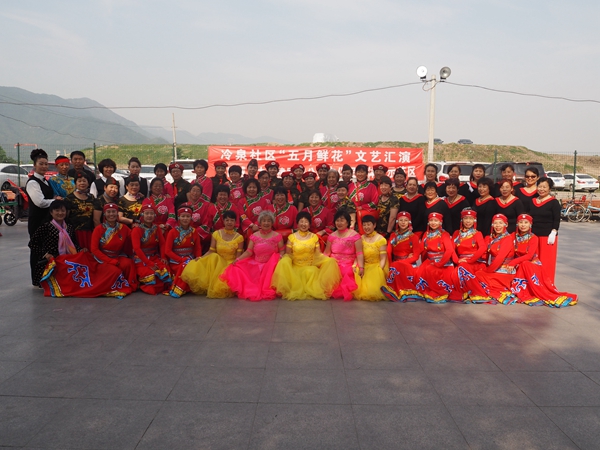 201805221526982437669825.jpg 演员合影.JPG