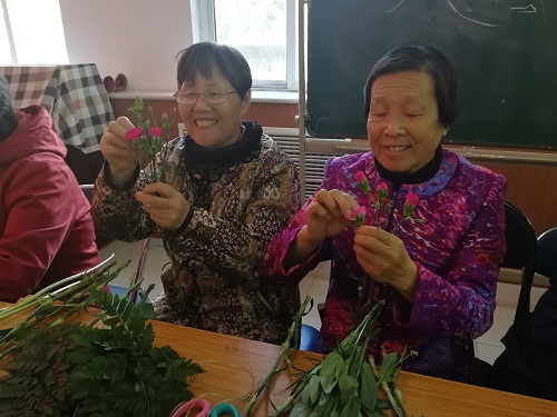 201903071551948755666891.jpg 迎三八插花 (2).jpg