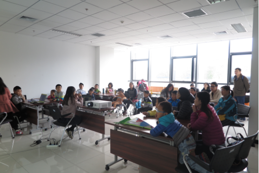 201710311509416174894248.png 小小机器人活动新闻稿173.png