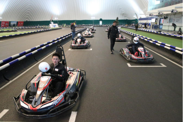 201801031514967045159849.png “全民漂移 挑战极限”四季青镇第二十八届农民艺术节卡丁车体验轰鸣来袭34.png