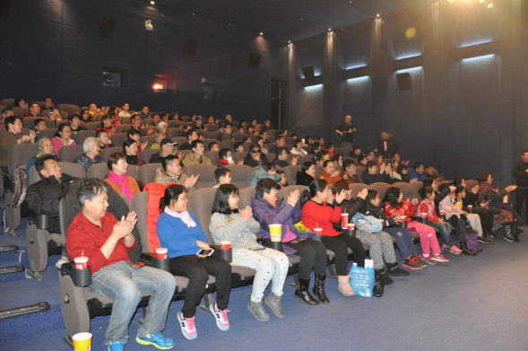 201801191516341594977804.png 四季青镇暖冬文化活动相声专场演出17.png