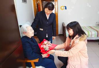 201904121555056864339857.jpg 说明: C:\Users\Administrator\Desktop\4月10日插花照片\微信图片_20190411105304.jpg