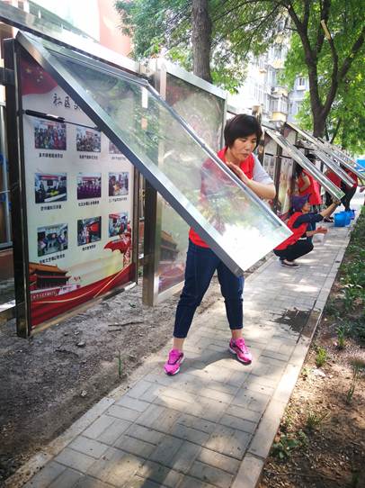 201905311559282289674579.jpg 说明: D:\邱妍娟-街道\关于进行“文化@海淀--海淀公共文化服务数字平台”数据初始化信息采集工作的通知\活动信息\2019\海南北\2019-5-25海淀南路北社区周末清洁日活动\2019-5-25海淀南路北社区周末清洁日活动\668473568950222591.jpg