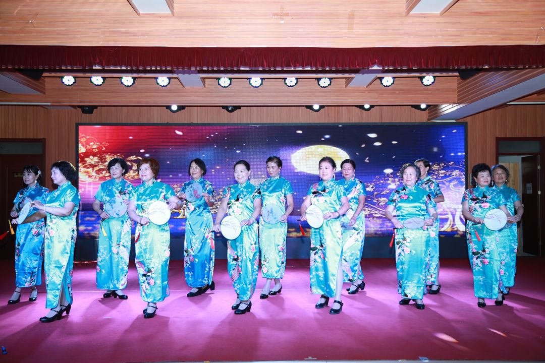 201908201566270920366380.jpg 模特.jpg