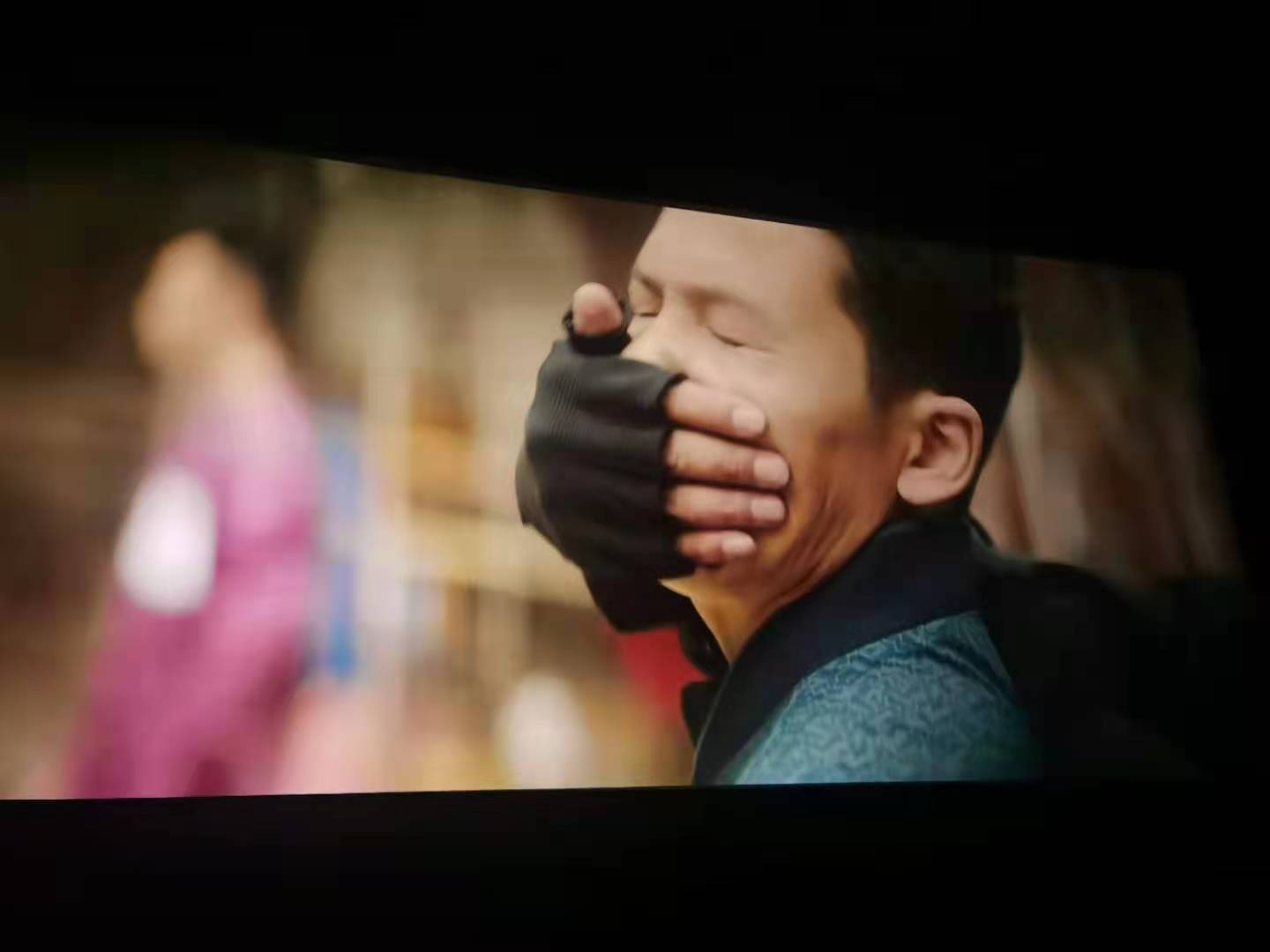 甘家口街道潘庄社区组织居民观看电影生死下一秒